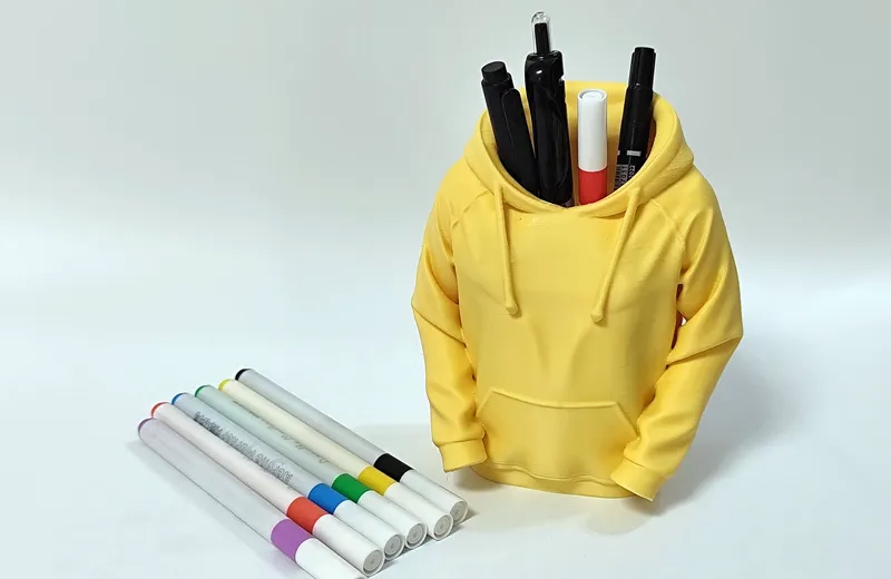 衣服造型笔筒