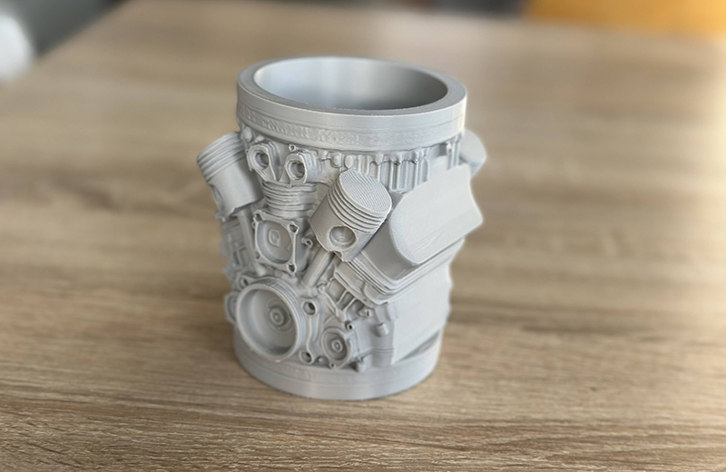 发动机造型笔筒