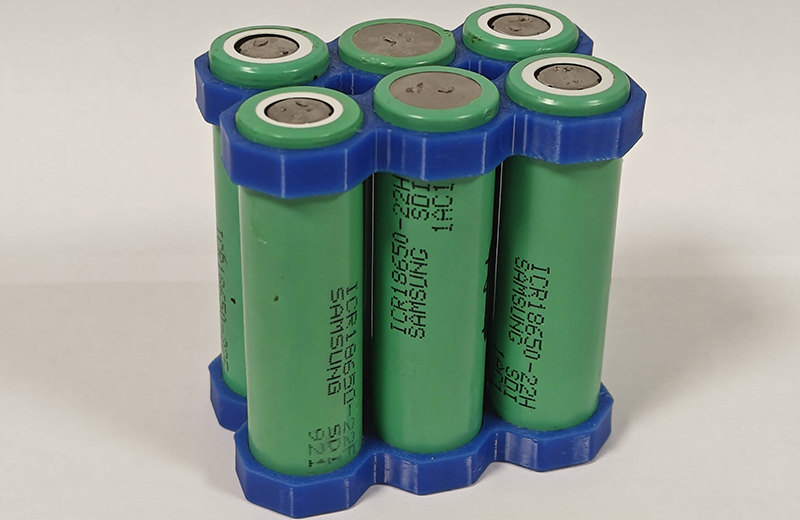 3D打印电池定位格架手板是电池模组研发阶段快速验证电芯固定、装配适配的核心原型件,适配圆柱、方形、软包各类电芯