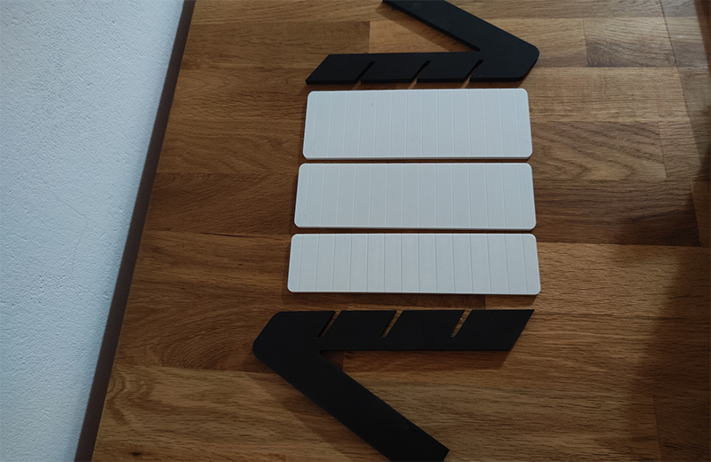 桌面版可组装置物架